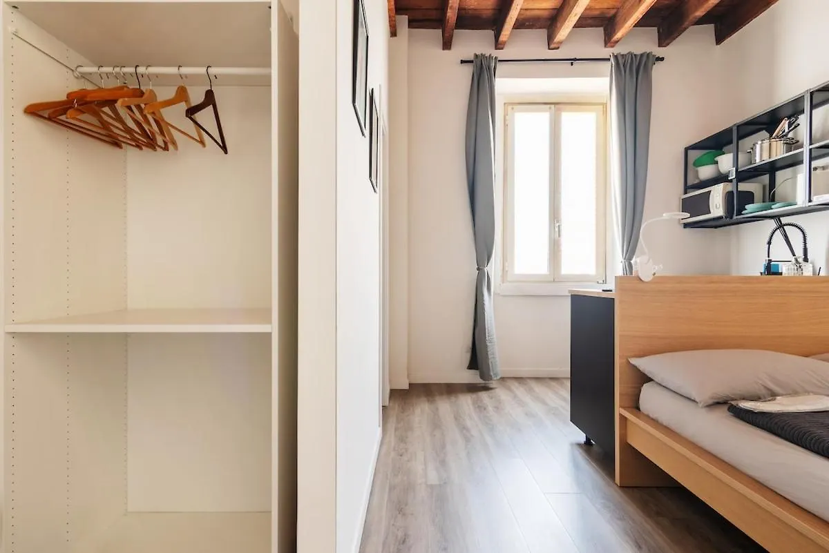Cozy Flat Cenisio Διαμέρισμα Μιλάνο 0*,