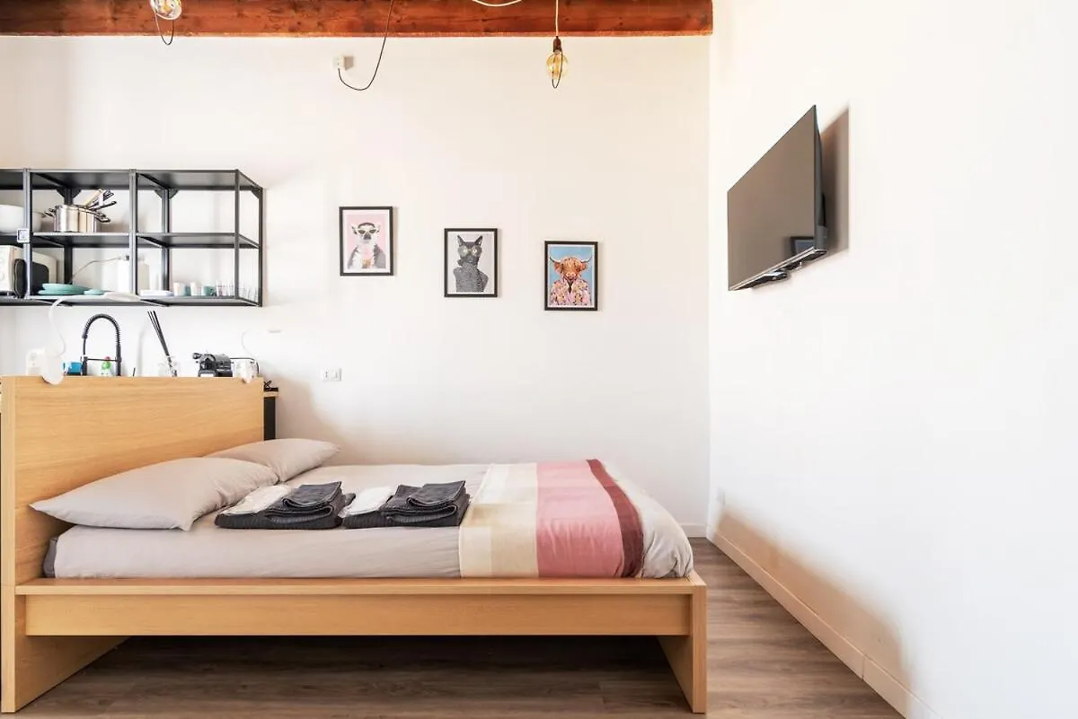 Cozy Flat Cenisio Διαμέρισμα Μιλάνο